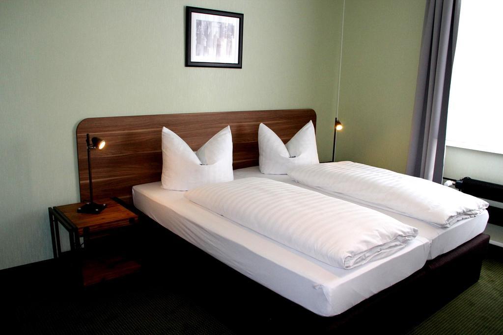 Spielzeughotel Sonneberg Room photo